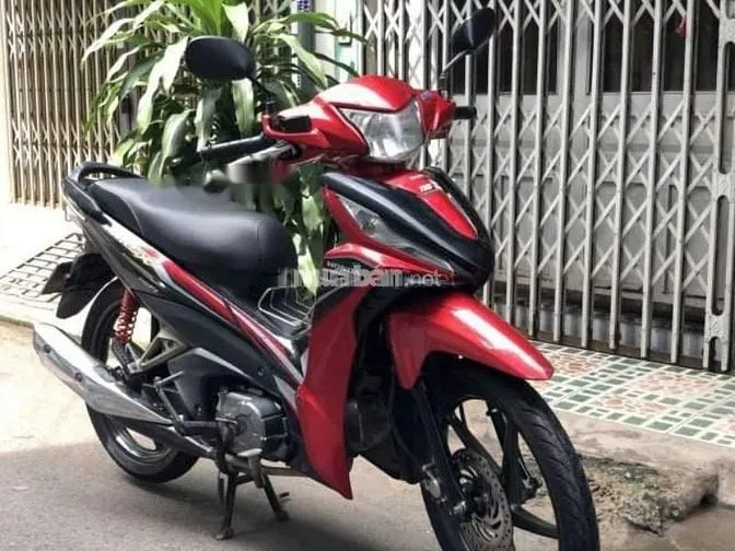 Đánh giá chi tiết mẫu xe số Honda Wave RSX 2011 cũ trước khi mua