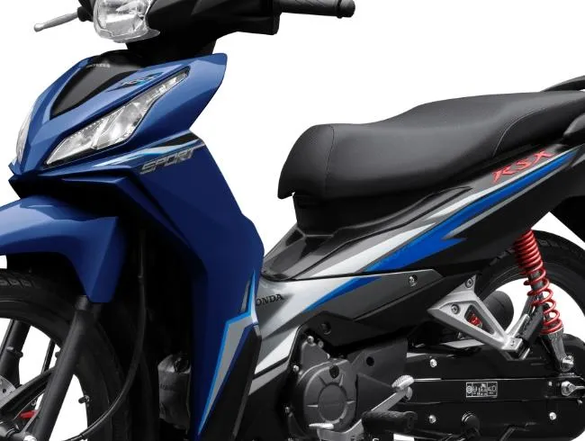 Giao diện mặt đồng hồ thể thao hiện đại, hiển thị thông số vận hành rõ ràng của Wave RSX FI