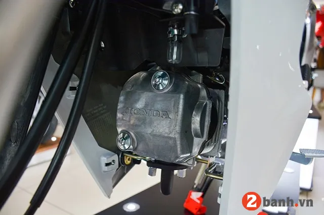 Hình ảnh chi tiết động cơ 110cc của Wave Alpha 2025