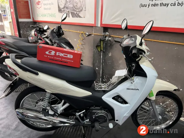 Tổng hợp đồ chơi xe Wave mới nhất, bao gồm phuộc, nhông sên dĩa và các phụ kiện nâng cấp hiệu suất.