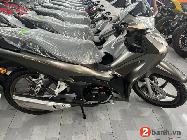 Mẫu xe Wave 125i Thái bản vành đúc phanh đĩa trước, chi tiết giá xe