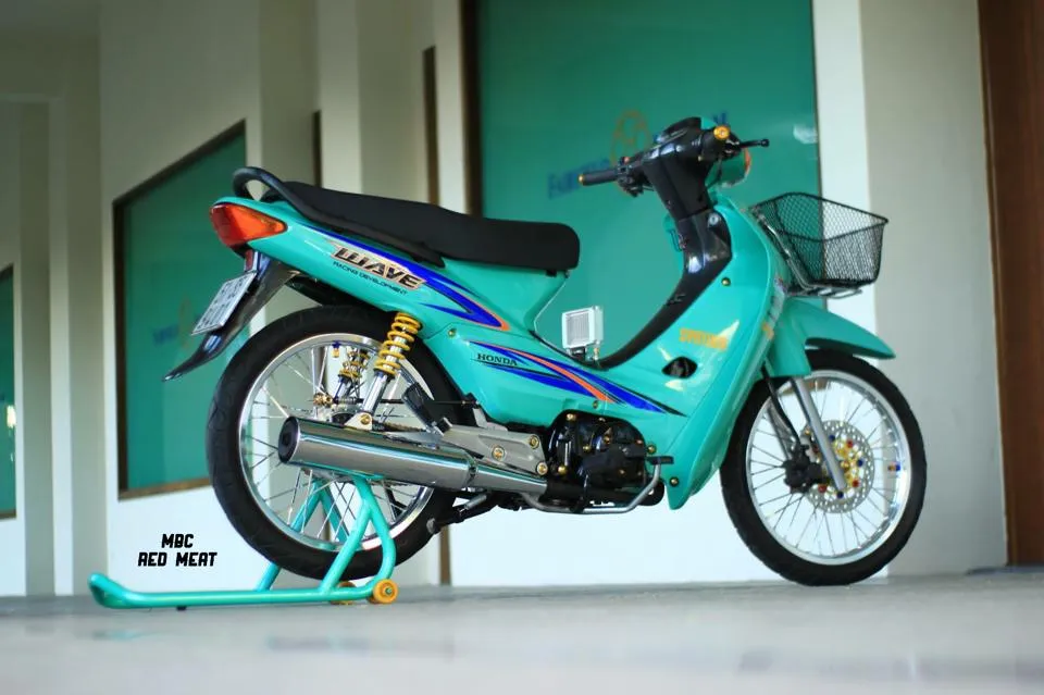 Xe Wave Alpha màu xanh ngọc bích độ kiểng ấn tượng