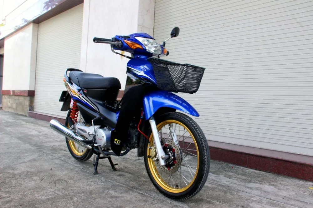 Wave Alpha xanh rêu độ nhẹ, tập trung vào dàn áo và tem