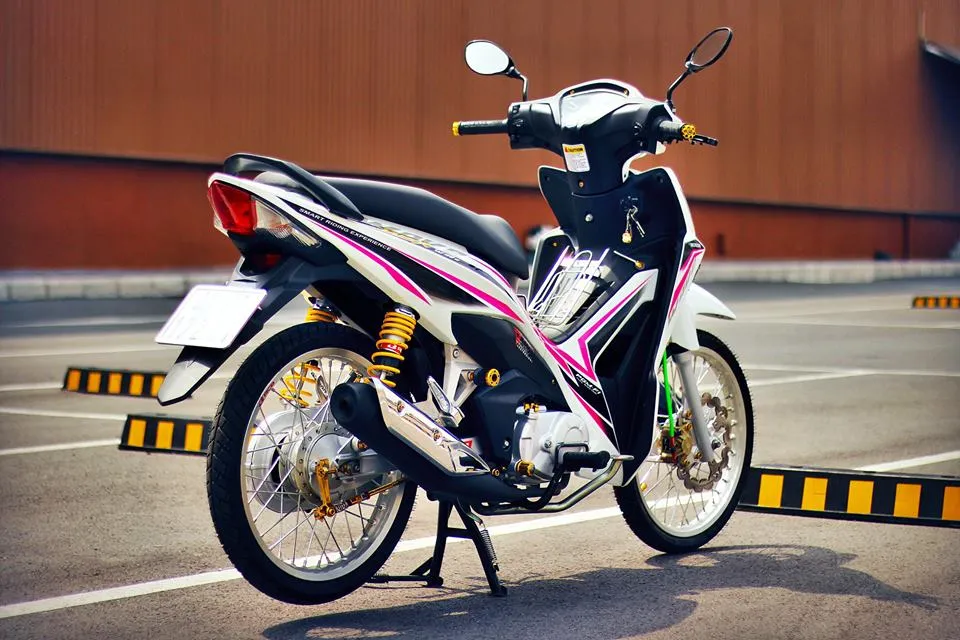 Hình ảnh xe Wave Alpha độ RSX phong cách thể thao mạnh mẽ