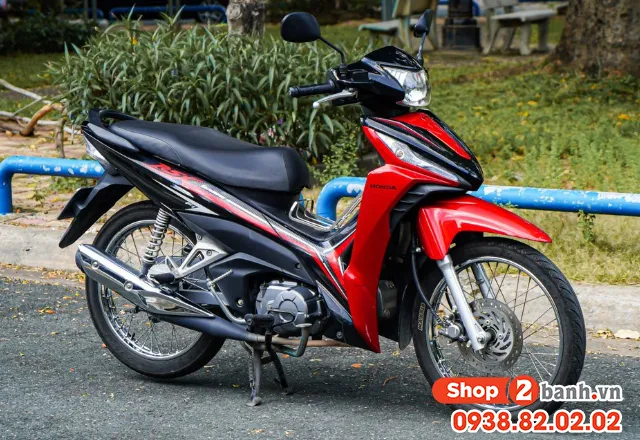 Quy trình kiểm tra và chuẩn bị thay phanh xe Wave đĩa, đảm bảo an toàn tuyệt đối.