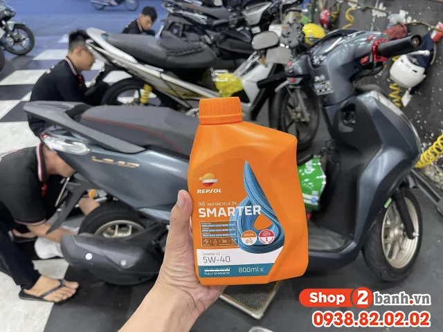 Lựa chọn nhớt Repsol Smarter Scooter giúp động cơ Honda Lead hoạt động mượt mà