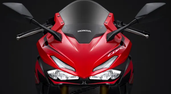 Cận cảnh cụm đèn pha kép full LED của Honda CBR 150R nâng cấp, tăng cường khả năng chiếu sáng