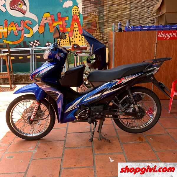 Thùng Giữa Xe Wave RSX Chính Hãng Givi G12N: Hướng Dẫn Lựa Chọn, Lắp Đặt Và Đánh Giá Chi Tiết 5 Thùng Giữa Xe Wave RSX Chính Hãng Givi G12N: Hướng Dẫn Lựa Chọn, Lắp Đặt Và Đánh Giá Chi Tiết