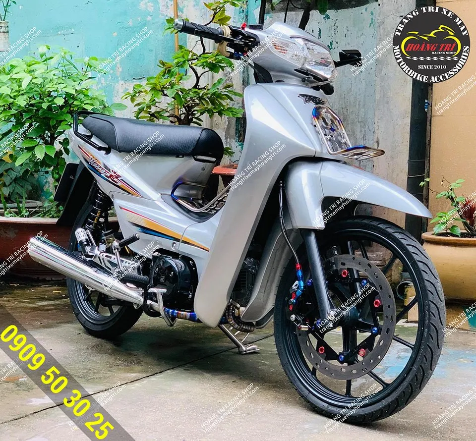 Trang bị ngay món đồ chơi hàng hiệu này cho xế cưng của bạn