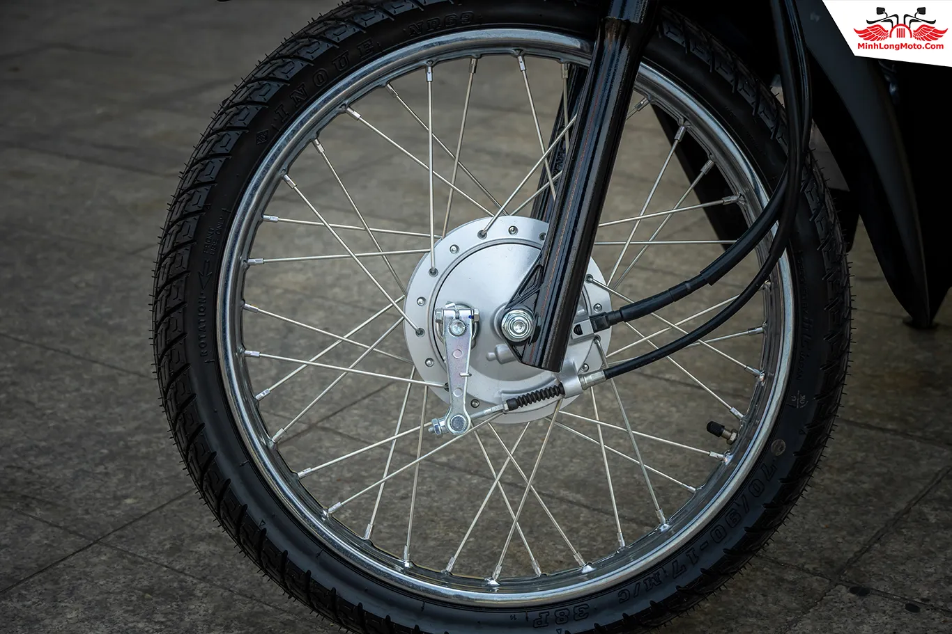 Thông số lốp bánh căm trên Wave Alpha 110 phiên bản đen nhám