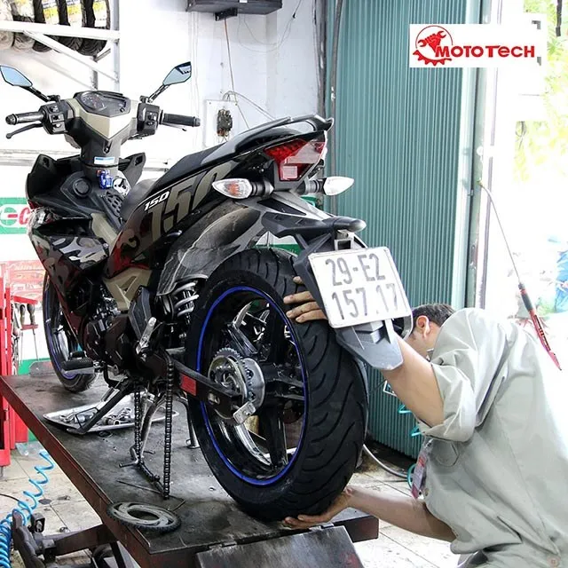Kiểm tra và điều chỉnh hệ thống phanh đĩa trước của xe Yamaha Exciter 150 nhằm đảm bảo an toàn vận hành
