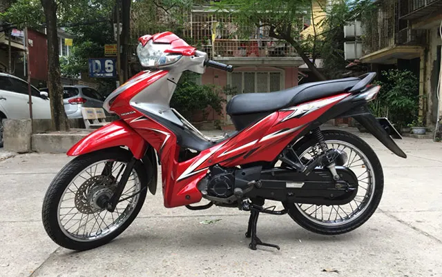 Các đời xe Wave RSX có kiểu dáng thể thao mạnh mẽ