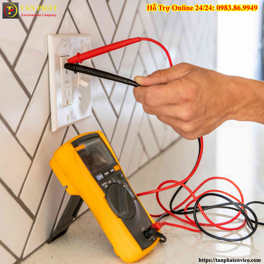 Cách Kiểm Tra Cục Sạc Xe Máy Chính Xác Và Toàn Diện Bằng Đồng Hồ Vạn Năng