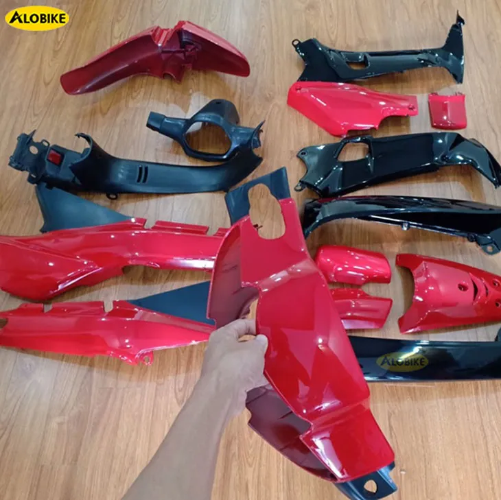 Tem xe và chi tiết nhựa ABS của bộ dàn áo xe Wave ZX chính hãng màu đỏ.