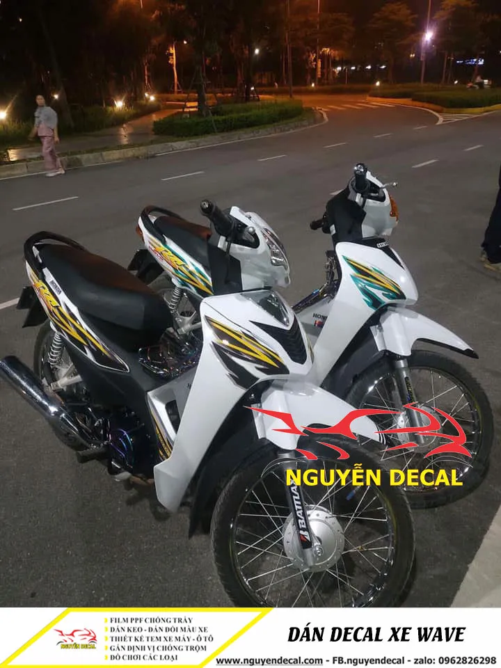 Bộ đôi xe Wave 110 RS trắng đen zin nguyên bản