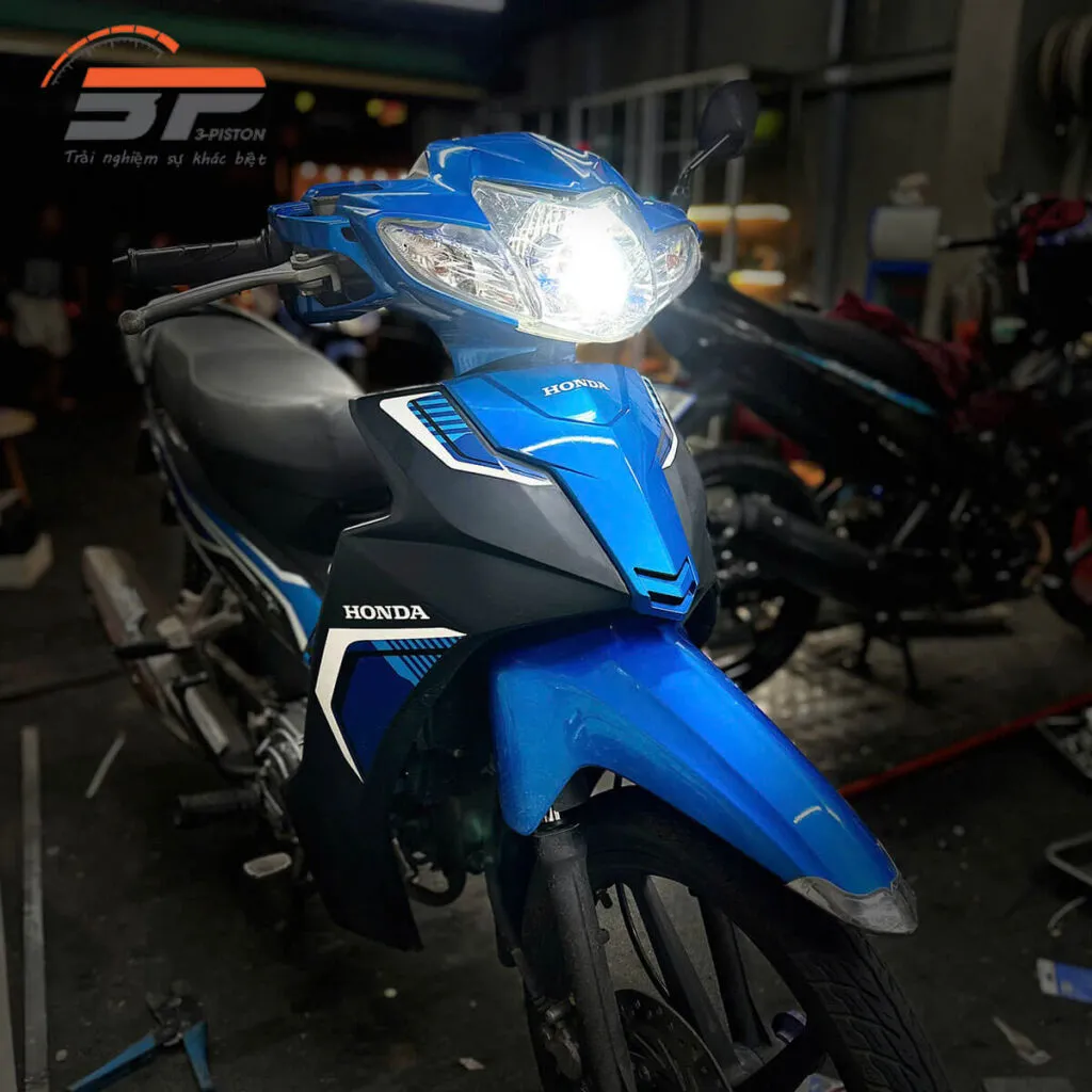 Hình ảnh test ánh sáng thực tế của đèn pha led xe wave T2 Laser ở chế độ cos, đường cắt ánh sáng sắc nét