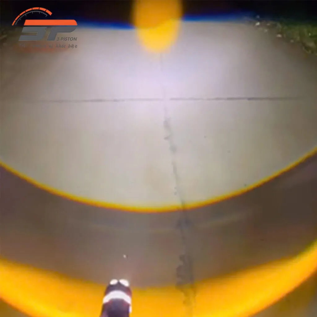 Ánh sáng thực tế của đèn Bi LED T2 Laser chế độ Cos trên xe Wave