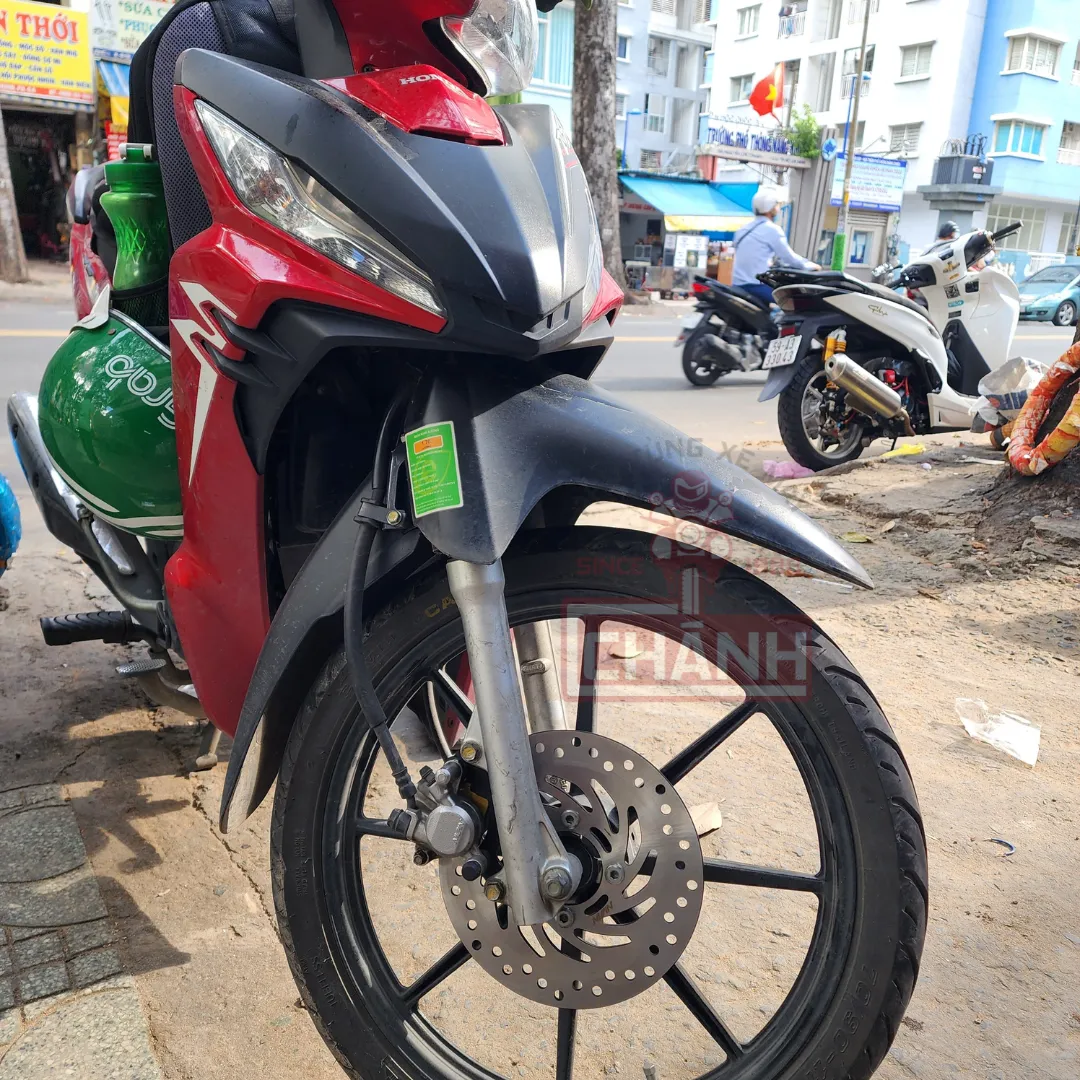 Chi tiết lắp ráp thắng đĩa trước hoàn chỉnh trên bánh xe Wave RSX