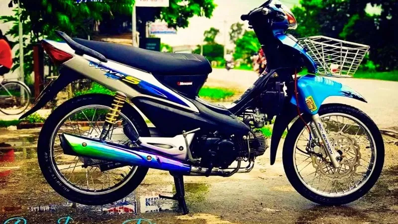 Bản độ xe Wave Alpha 2018 với màu sắc nổi bật và phụ tùng chính hãng Racing Boy