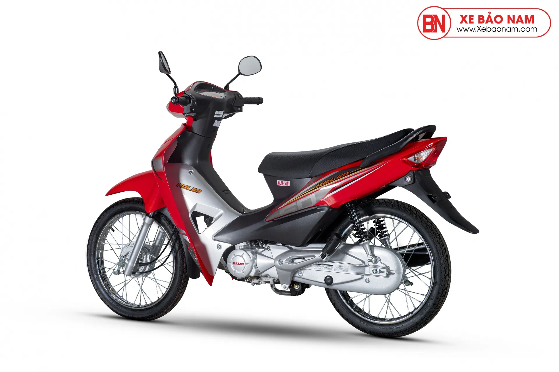 Động cơ xe Wave 50cc màu xám với công nghệ cải tiến tối ưu hóa buồng đốt