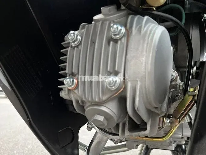 Hình ảnh động cơ 97cc mạnh mẽ, bền bỉ của dòng xe Wave ZX đời 2005