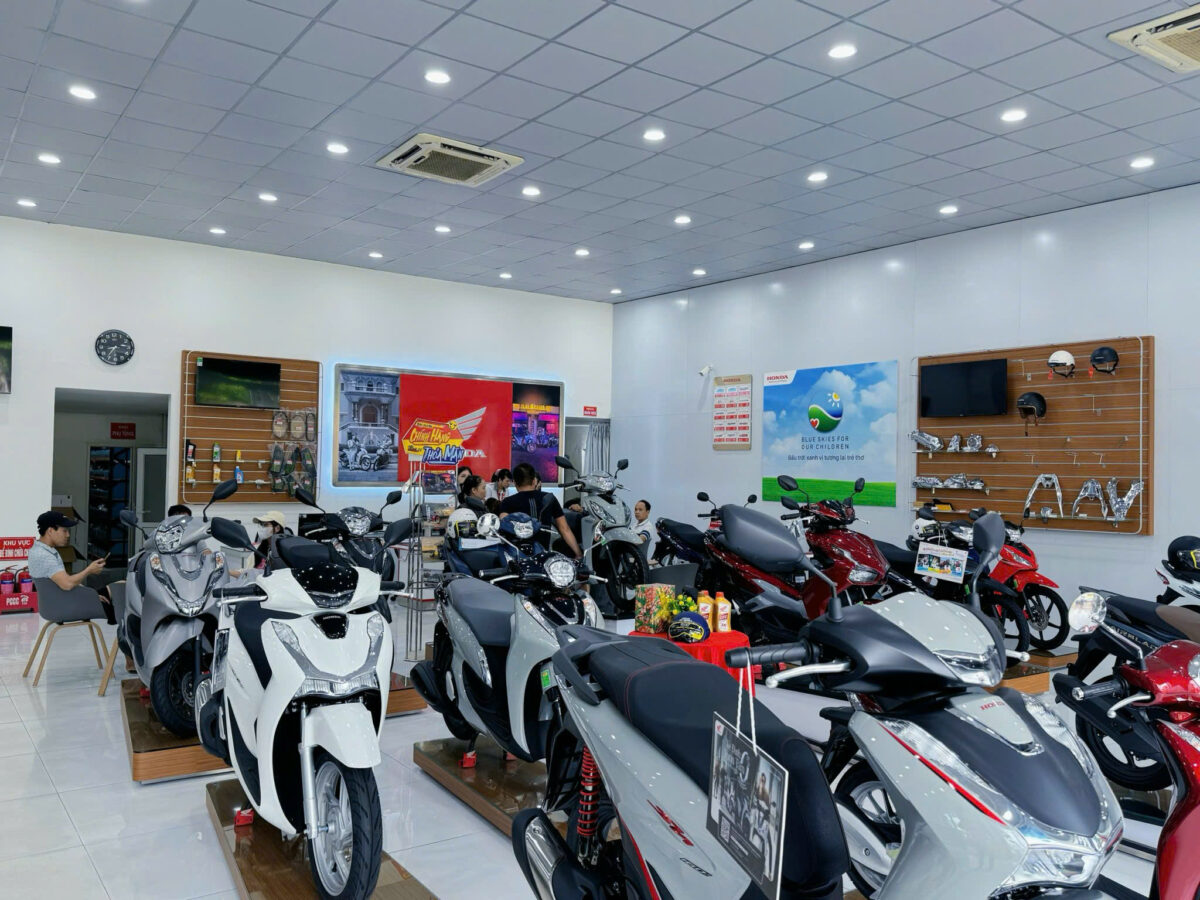 Bảng Giá Xe Máy Hãng Yamaha Mới Nhất 2024: Phân Tích Chuyên Sâu Các Dòng Xe Số, Xe Tay Ga, Xe Thể Thao 4 Bảng Giá Xe Máy Hãng Yamaha Mới Nhất 2024: Phân Tích Chuyên Sâu Các Dòng Xe Số, Xe Tay Ga, Xe Thể Thao