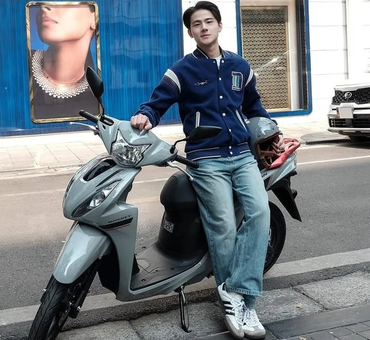 Chi tiết chi phí lăn bánh xe Vision 2025 phiên bản Cổ điển và Thể thao tại Hà Nội