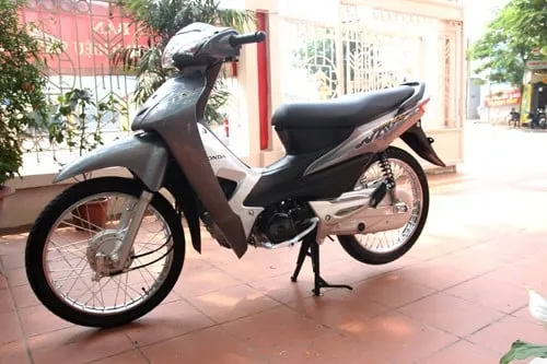 Wave Alpha 2015 màu đỏ đen bạc, mẫu xe số phổ thông bán chạy nhất nửa đầu năm, minh họa allintitle:giá xe wave alpha 2015