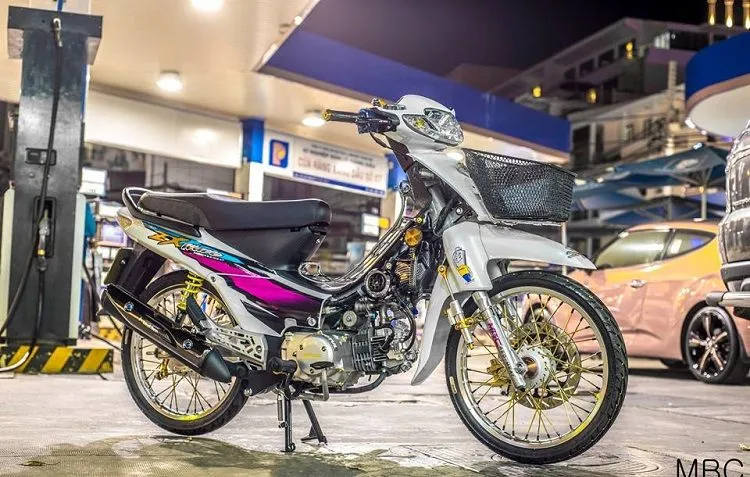 Hình ảnh Wave 50 độ kiểng, sử dụng linh kiện hàng hiệu