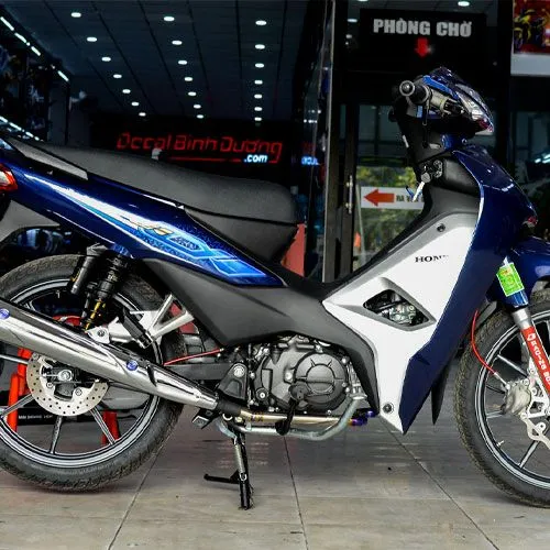 Tổng quan ảnh xe Wave độ đẹp, kết hợp hoàn hảo giữa màu sơn và các phụ kiện đồ chơi.