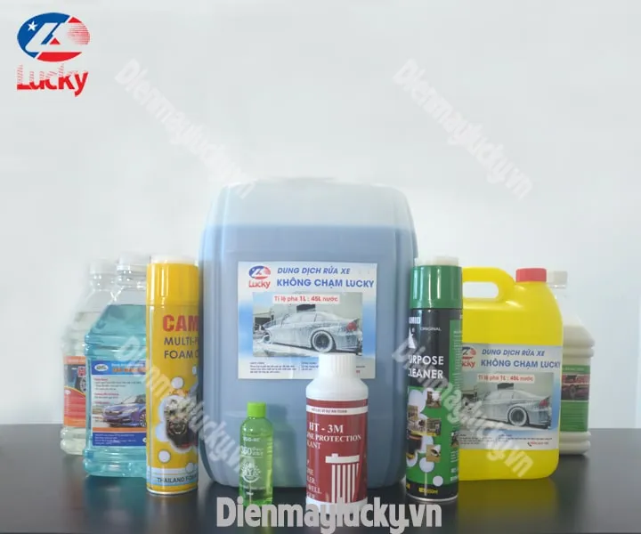 Bộ hóa chất rửa xe ô tô và xe máy chuyên dụng, bao gồm dung dịch rửa xe và dưỡng bóng