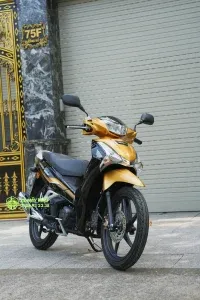 Honda Wave 125i Malaysia màu vàng