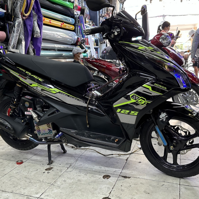 Chế Tem Xe Wave: Hướng Dẫn Chi Tiết Thiết Kế, Chọn Vật Liệu Và Tự Dán Decal Chuẩn Chuyên Nghiệp