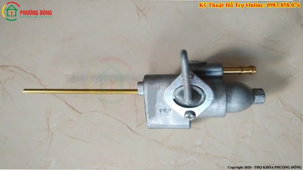 Khoá xăng xe máy kiểu 67