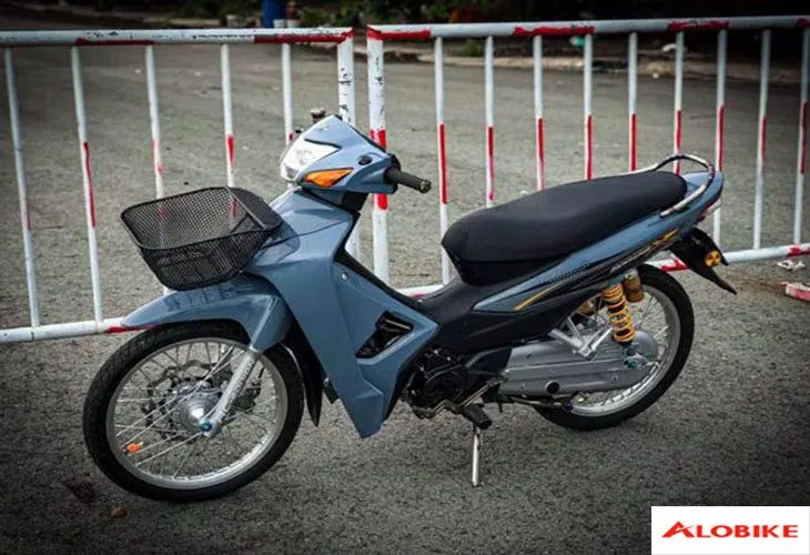 Góc chụp bên hông xe Wave Alpha dọn kiểng đơn giản nhưng thu hút