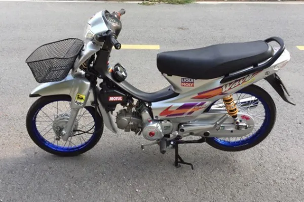 Wave Alpha độ độc với nhiều đồ chơi