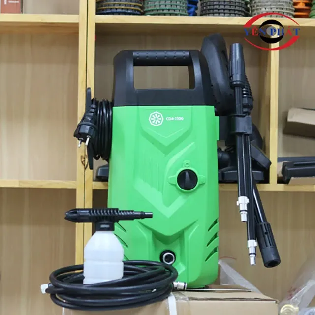 Máy rửa xe mini sử dụng mô tơ chổi than với ưu điểm giá thành rẻ, phù hợp cho nhu cầu sử dụng không thường xuyên