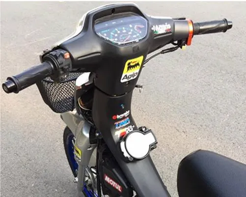 Đồng hồ lộ thiên nổi bật của mẫu độ