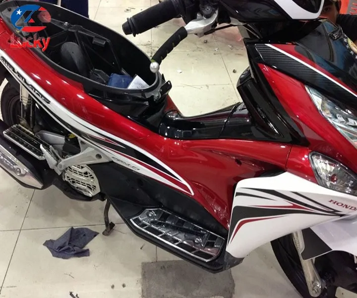 phu-nano-xe-may-gia-bao-nhieu-1