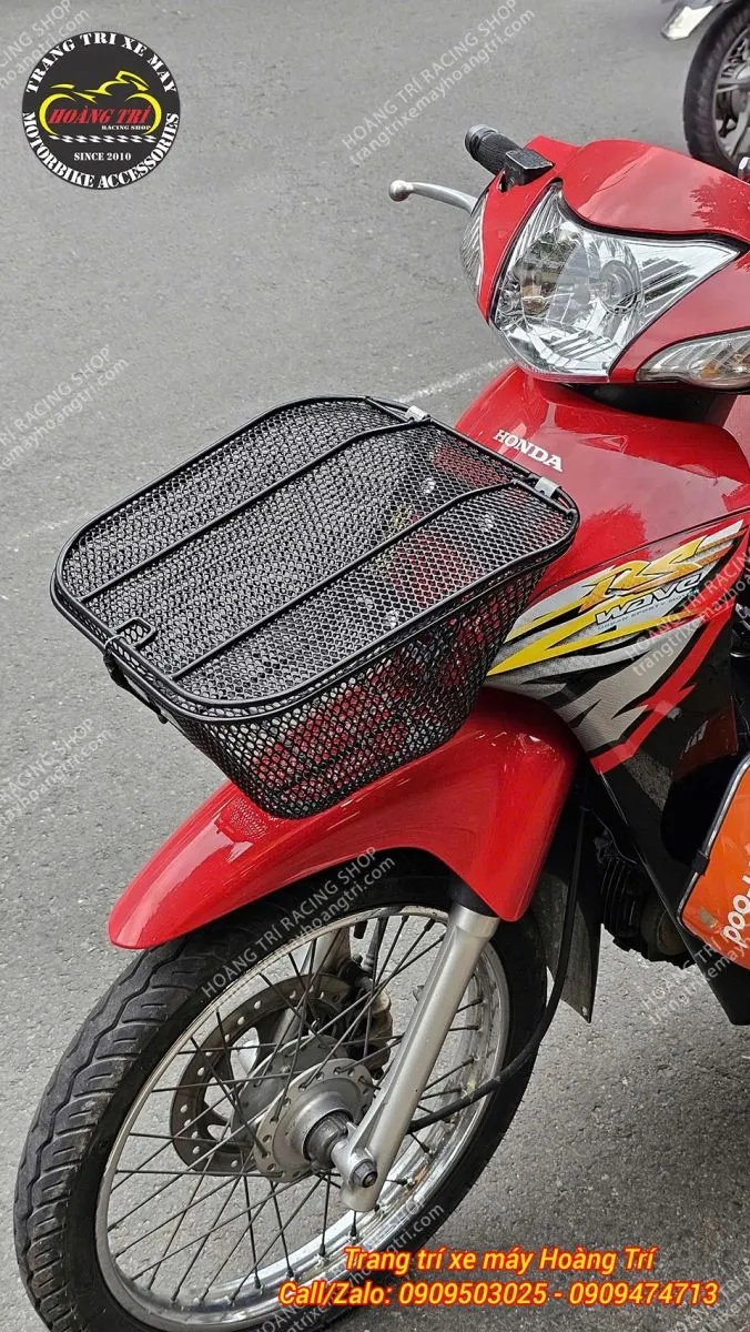 Giải pháp sử dụng móc tự chế giúp tiết kiệm chi phí khi trang bị rổ có nắp cho xe Wave