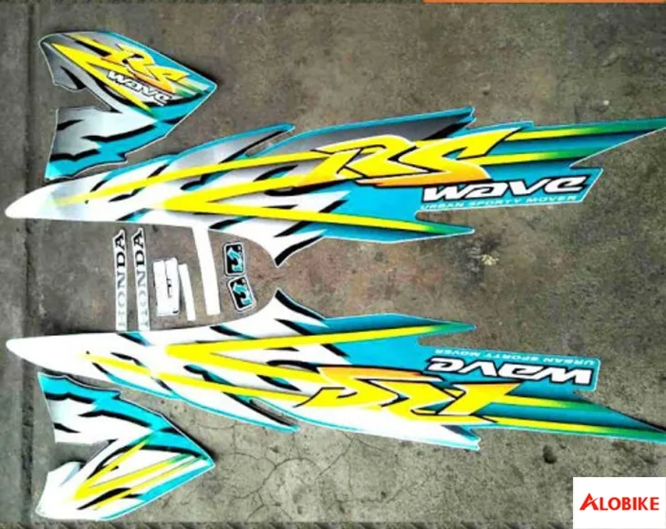 Tem xe Wave RSX 2015 trắng ngọc kết hợp xanh mint, phong cách thanh lịch, tối giản