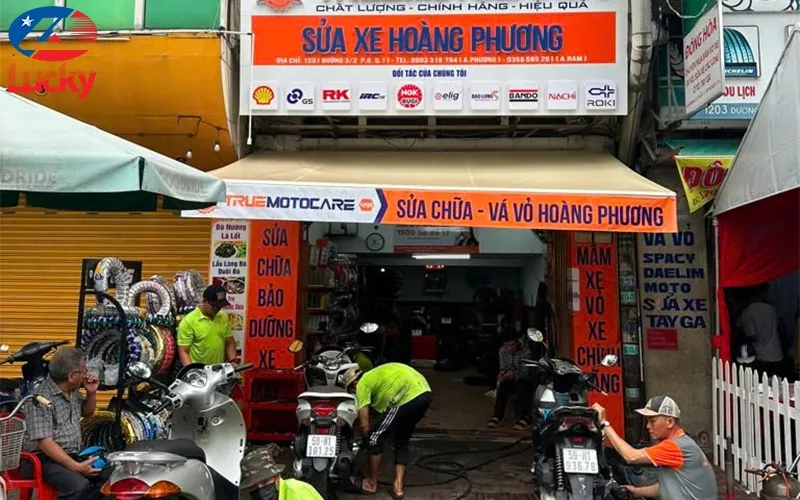 Tiệm sửa xe máy Hoàng Phương tại TP.HCM, chuyên nghiệp trong việc thay má phanh đĩa