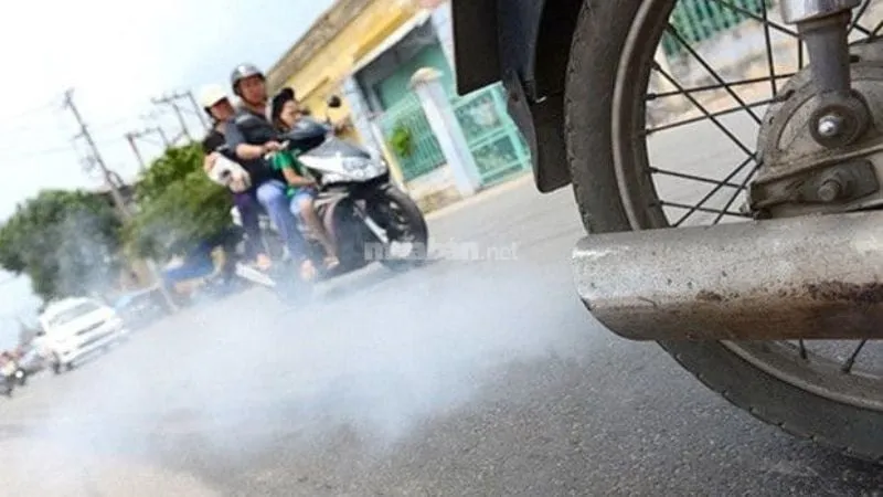 Xe máy ra khói trắng báo hiệu xupap có vấn đề