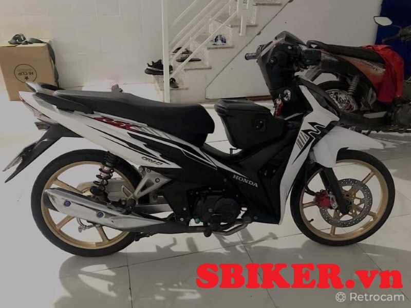 Thùng Giữa Xe Wave RSX Chính Hãng Givi G12N: Hướng Dẫn Lựa Chọn, Lắp Đặt Và Đánh Giá Chi Tiết