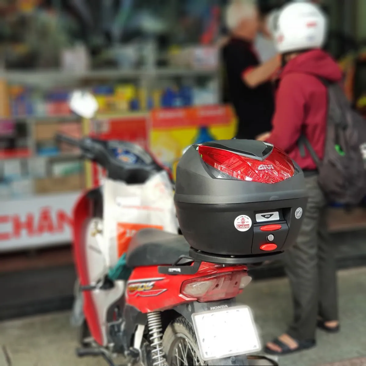 thùng Givi cho xe Wave Alpha 110