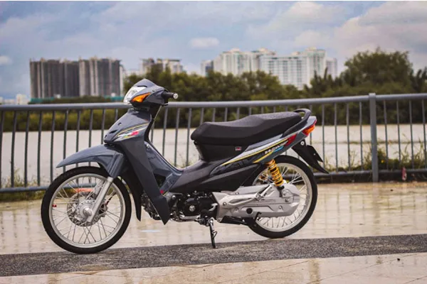 Mẫu Wave Alpha độ kiểng gây nghiện với “dàn áo” xanh xi măng