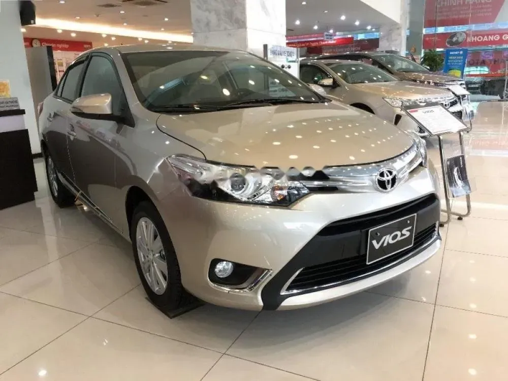 Đánh giá khả năng thanh khoản của xe Mitsubishi Pajero Sport 2017 máy dầu so với các dòng sedan phổ thông Toyota Vios