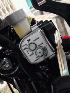 Mô phỏng cơ chế chống đoản bằng lõi thép đặc biệt của ổ khóa Wave Alpha