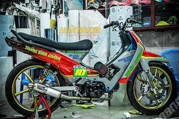 Hình ảnh tem xe Wave Alpha Racing WAP001 sau khi hoàn thiện dán