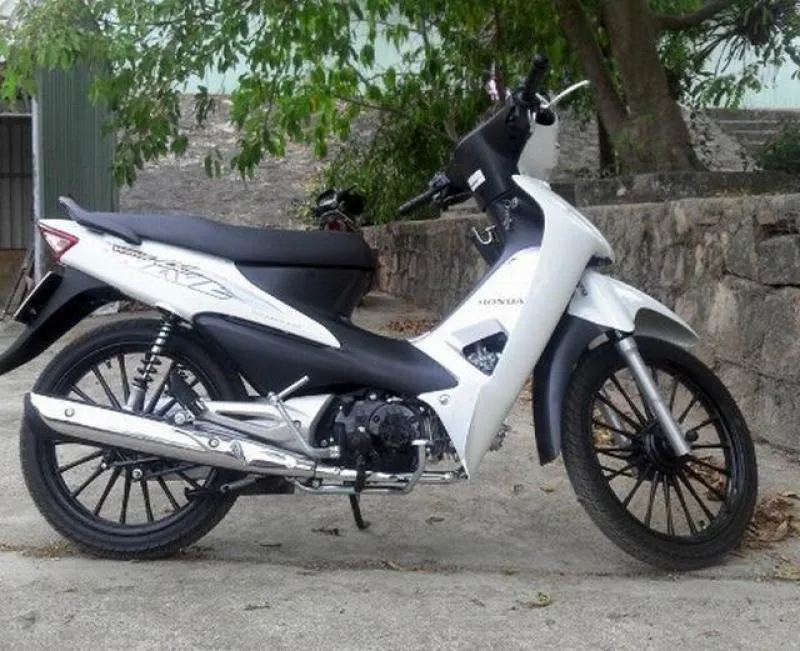 Ổ khóa chính của xe Wave Alpha cần được bảo trì thường xuyên